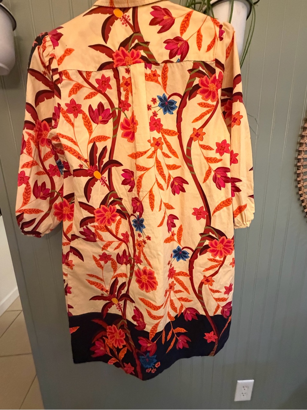 Maude Vivante Ava Dress - size Medium Floral Button-Front Tunic Dress . Gorgeous - Picture 6 of 10